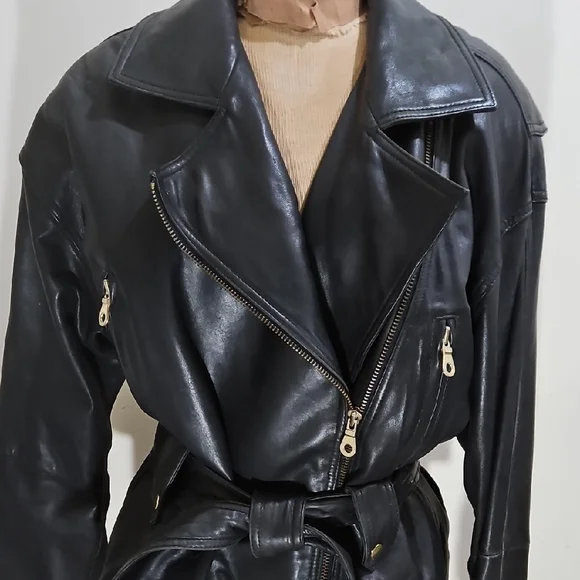 Black Leather Biker Belted Jacket with Fitted Silhouette and Diagonal Zipper - Picture 3 of 15